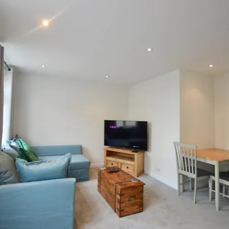 Lovely Modern Flat Parking Near Airbus Uwe Mod Daire